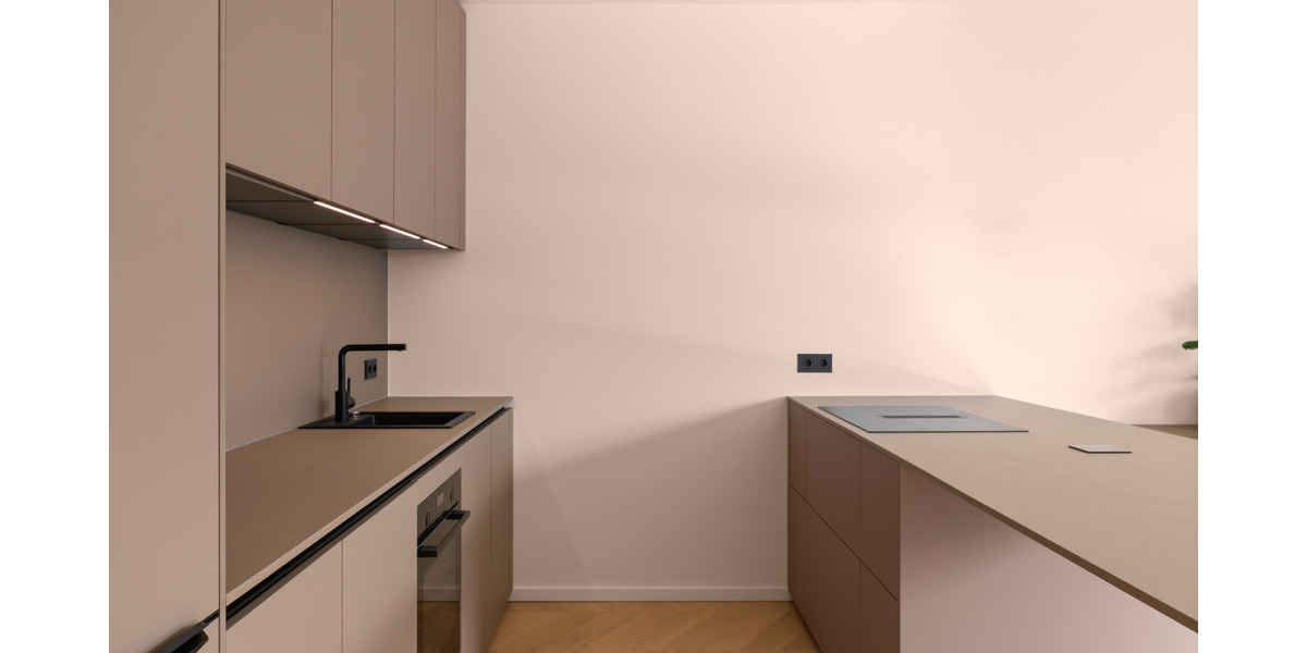 Etagenwohnung Frankfurt am Main Ostend - 2 Zimmer, 63 m&sup2;, 2.570&euro; | Angebot:25690766