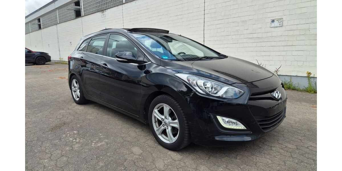 Hyundai i30 202.000 km 3.799 &euro; Kelkheim ( Taunus ) 65779