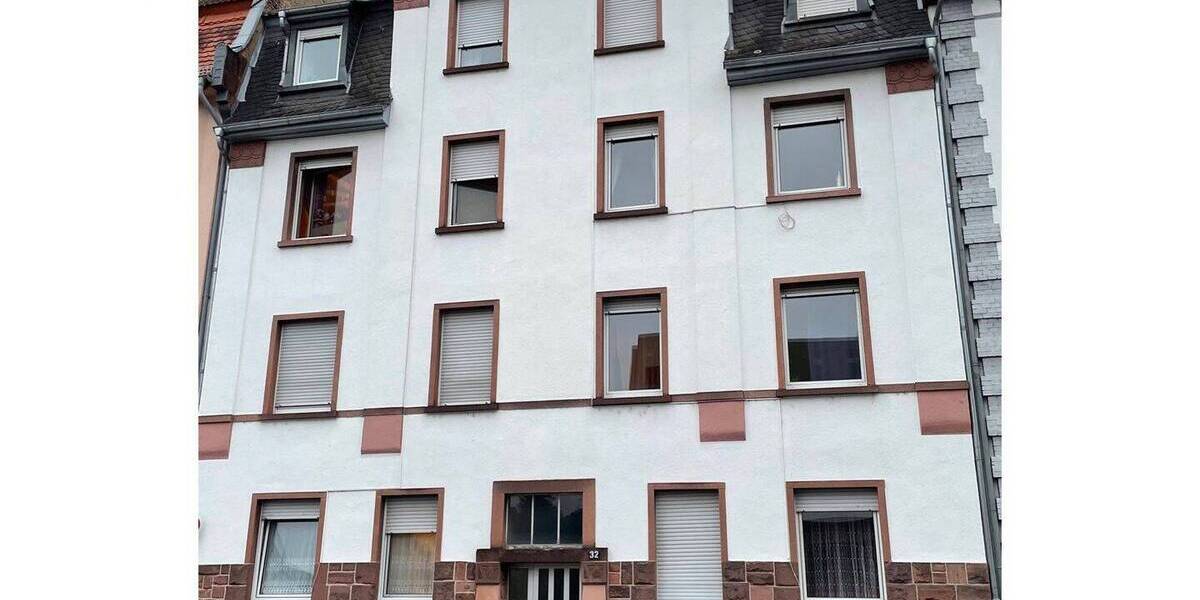 Investitionsperle in Frankfurt-Fechenheim: Vollvermietetes Mehrfamilienhaus mit 8 Einheiten zimmer