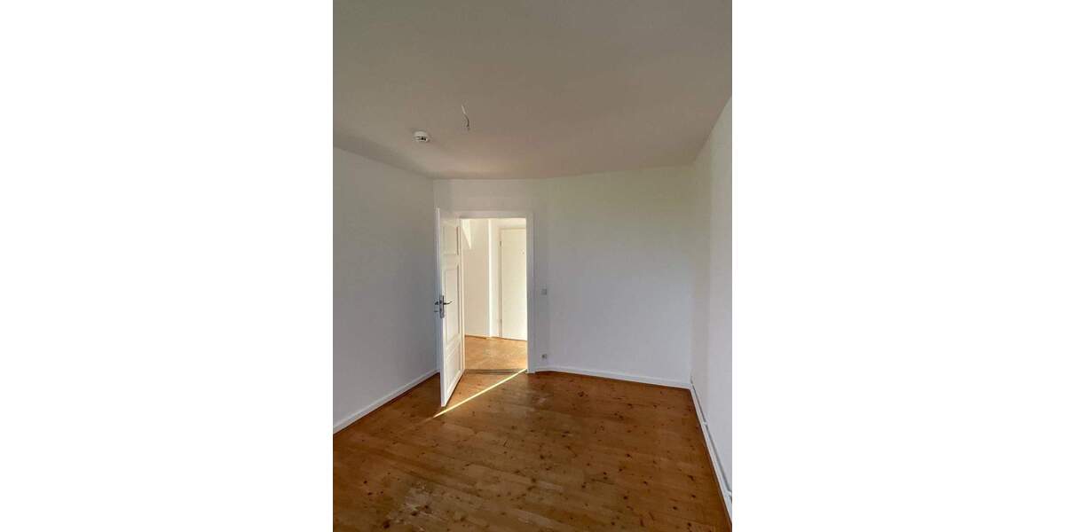 WG-Wohnung mit 4 Zimmern & 109 m² - Zentrale Lage in Offenbach am Main 4 zimmer