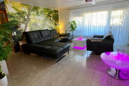 Repräsentative 5 Zimmer-Eigentumwohnung in Schweinheim mit Sauna zimmer