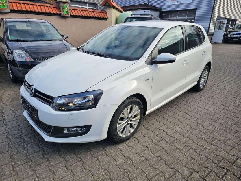 VW Polo 53.000 km 11.599 € Eppstein 65817
