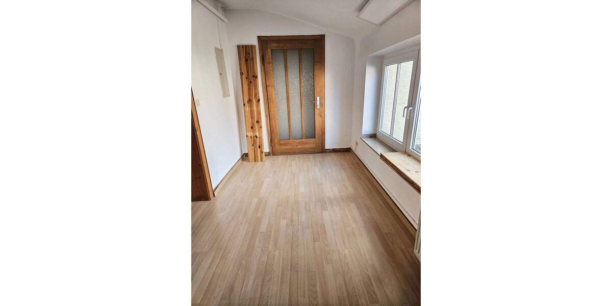 Gewerbeobjekt Mömbris - 4 Zimmer, 85 m&sup2;, 540&euro; | Angebot:25675688