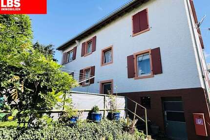 Haus zum Kaufen in Maintal 498.000 € 255 m² 12 zimmer