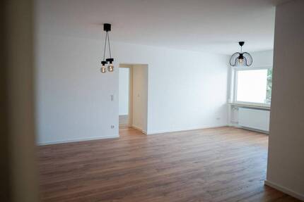 * Von privat & frisch renoviert: Charmante Wohnung in Bruchköbel * 2 zimmer