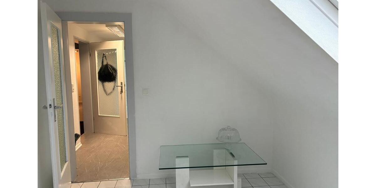 2 Zimmer-Dachgeschosswohnung in Frankfurt Fechenheim 2 zimmer