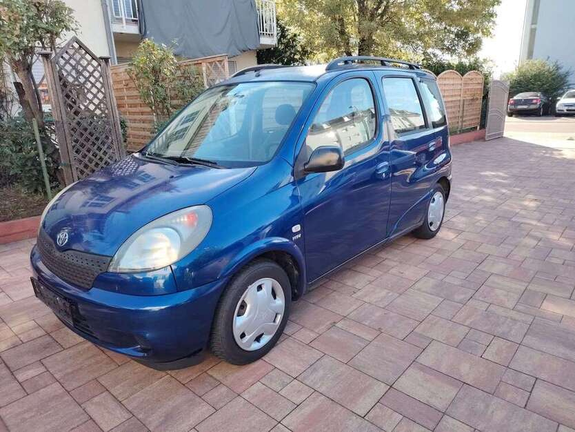 Toyota Yaris 185.000 km 1.900 € Flörsheim 65439