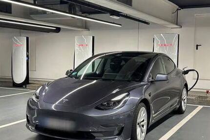 Tesla Model 3 175.000 km 20.000 &euro; Neu Isenburg 63263