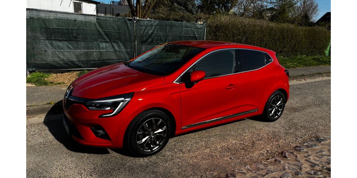 Renault Clio 89.000 km 12.900 &euro; Maintal 63477