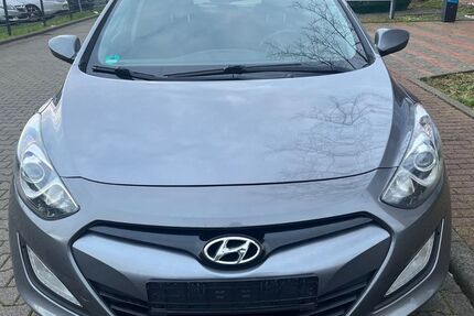 Hyundai i30 196.000 km 5.290 &euro; Dietzenbach 63128