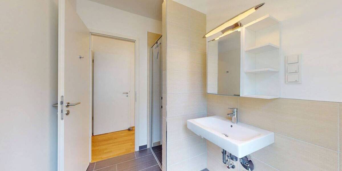 Neuwertige Fünf-Zimmer-Etagenwohnung mit Top-Ausstattung - barrierefrei 5 zimmer