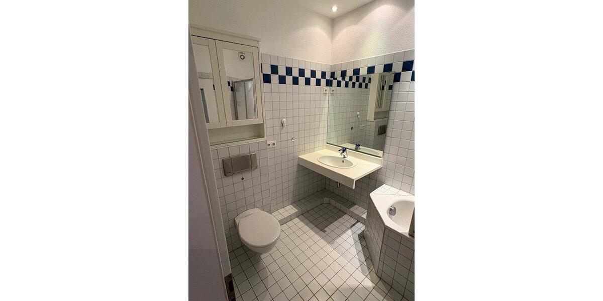 Dachgeschoßwohnung Frankfurt am Main Gutleutviertel - 2 Zimmer, 71 m&sup2;, 930&euro; | Angebot:26232495