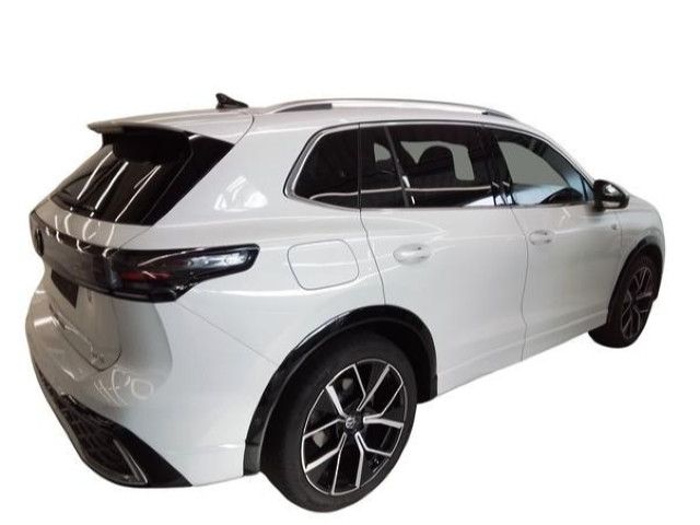 VW Tiguan 10.900 km 42.980 € Frankfurt 60326