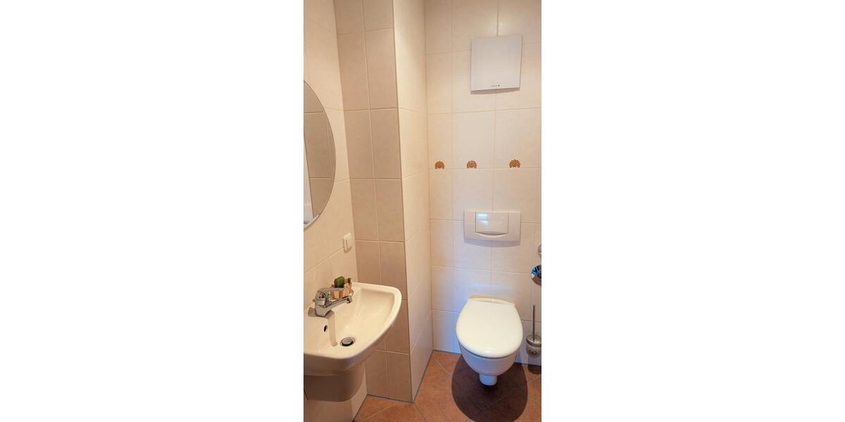 Erdgeschoßwohnung Offenbach am Main Bieber - 2 Zimmer, 82 m&sup2;, 1.300&euro; | Angebot:26262333