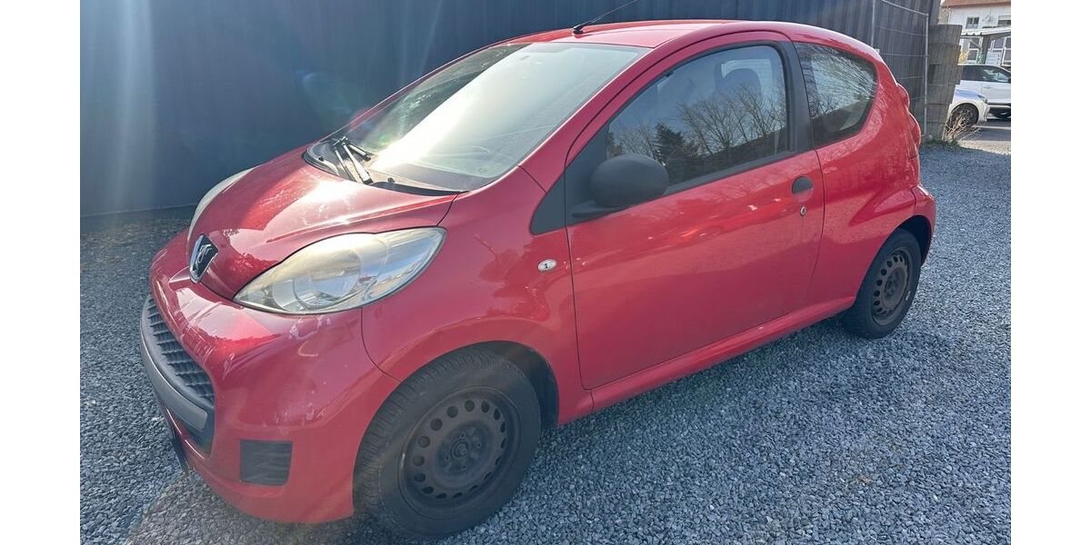 Peugeot 107 199.999 km 598 &euro; Rüsselsheim 65428
