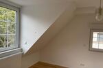 Sanierte Dachgeschosswohnung mit großer Terrasse und EBK 3 zimmer