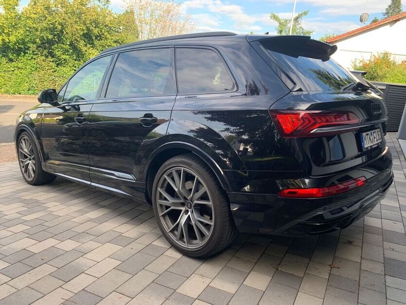 Q7