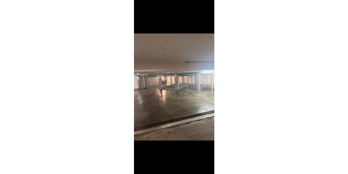 Garagen / Stellplätze Frankfurt am Main Nord-Ost - 120&euro; | Angebot:24107194