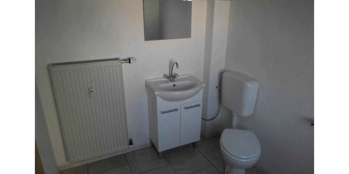 Etagenwohnung Dreieich - 2 Zimmer, 102 m&sup2;, 1.150&euro; | Angebot:25870294