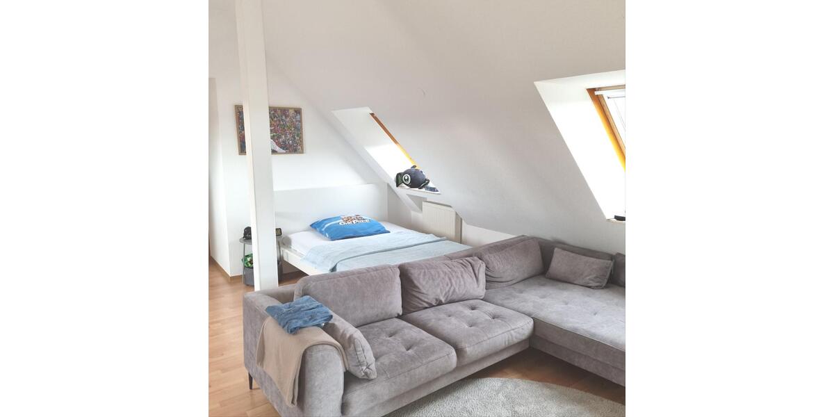 Dachgeschoßwohnung Kleinostheim - 5.5 Zimmer, 240 m&sup2;, 1.700&euro; | Angebot:26660338