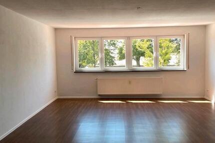 Hell Geräumige, 2 Zimmer Wohnung 2 zimmer