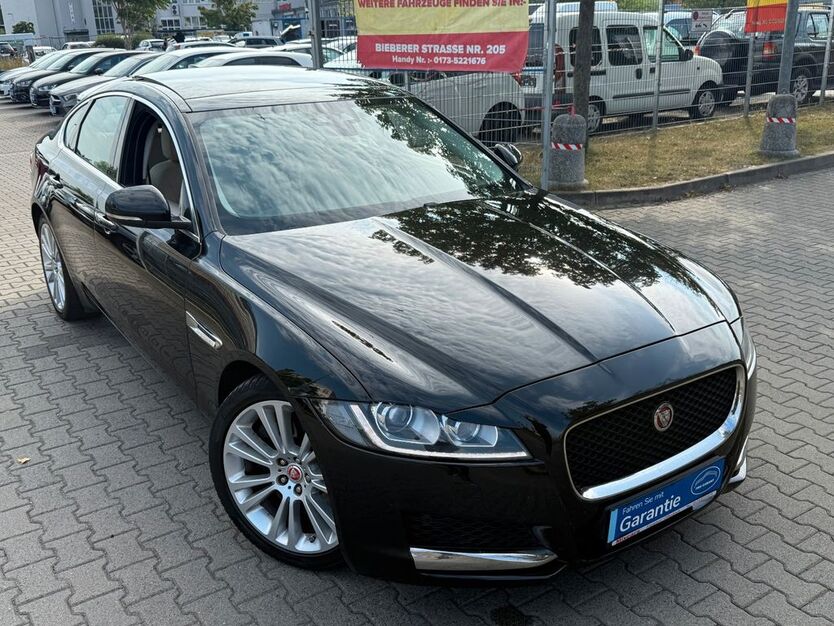 Jaguar XF 171.920 km 15.850 € Offenbach 63071