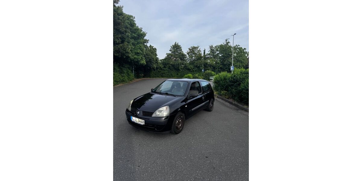 Renault Clio 158.000 km 1.000 &euro; frankfurt 65934