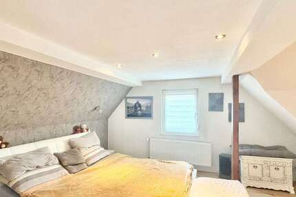 Haus zum Kaufen in Großostheim 499.000 € 231 m² 14 zimmer