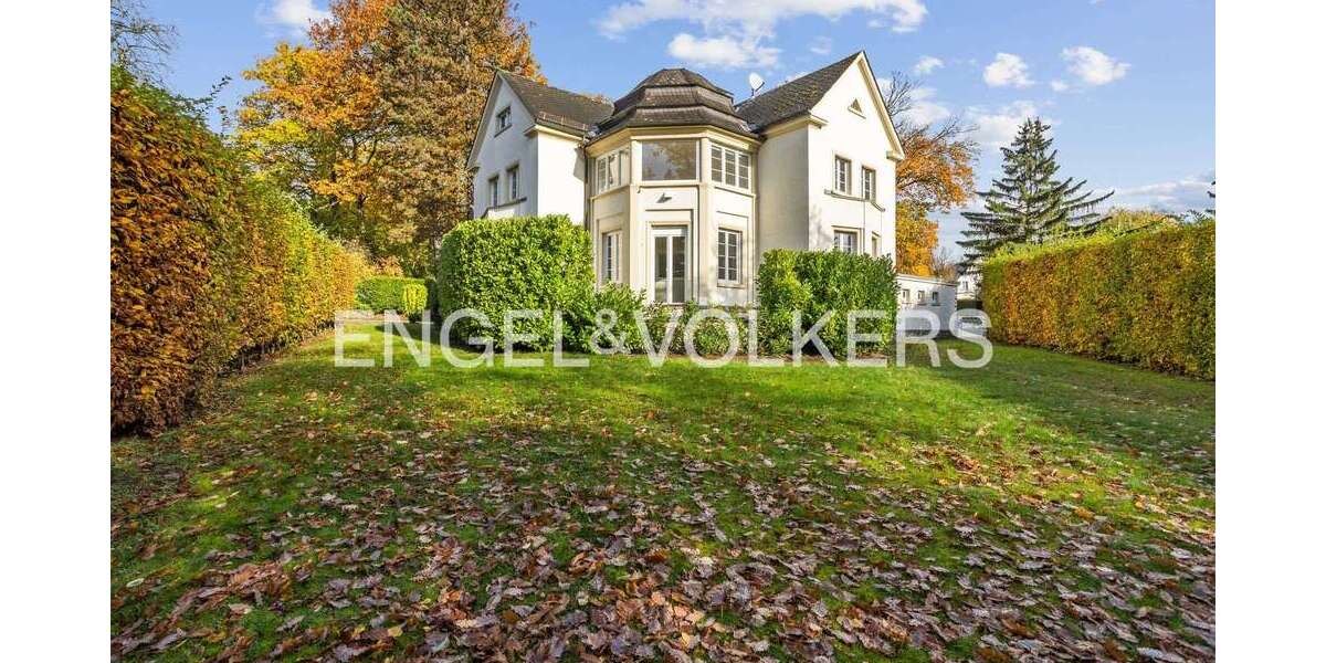 Haus zum Mieten in Bad Homburg 4.600 € 268 m² 10 zimmer