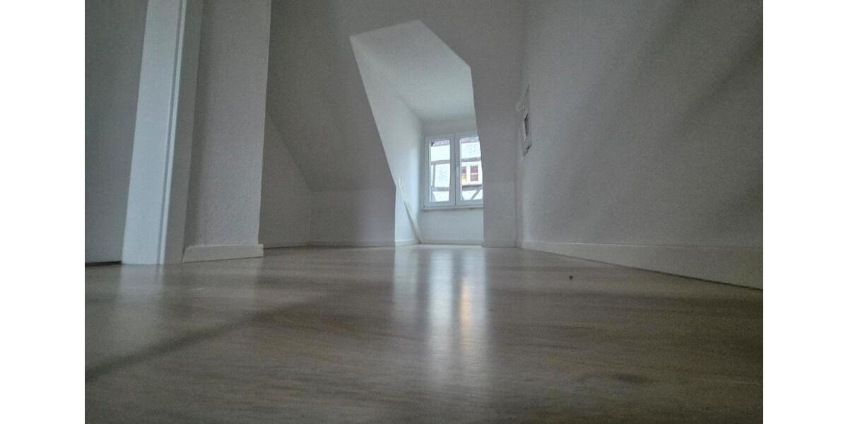 Einfamilienhaus Hanau - 6 Zimmer, 160 m&sup2;, 1.300&euro; | Angebot:26327927