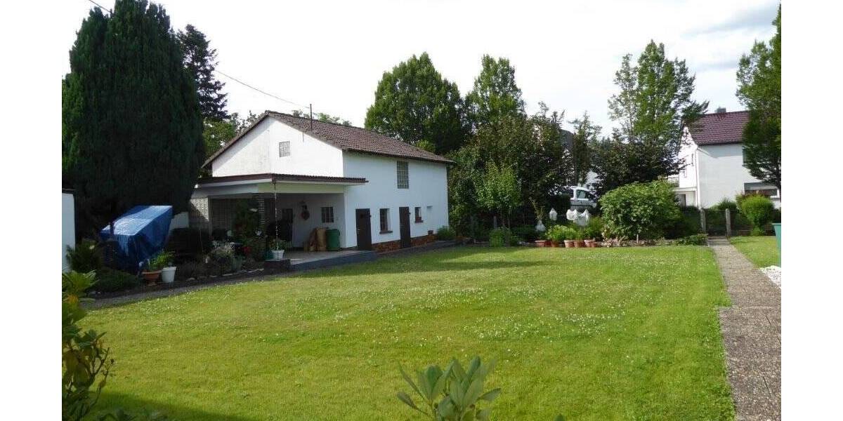 Etagenwohnung Rosbach vor der Höhe Rodheim - 7 Zimmer, 170 m&sup2;, 1.550&euro; | Angebot:24657672