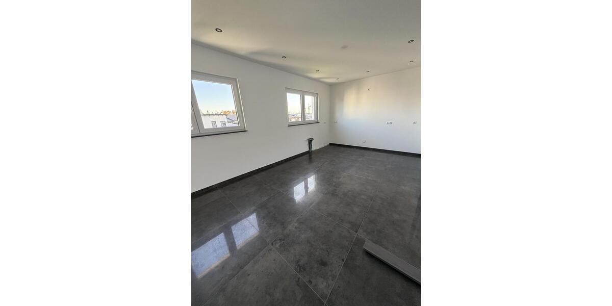 NEUBAU Doppelhaushälfte – Optimal für Arbeiten & Wohnen unter einem Dach (Erstbezug) 7 zimmer