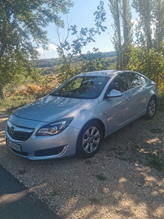 Opel Insignia 193.000 km 7.999 € Hanau 63450
