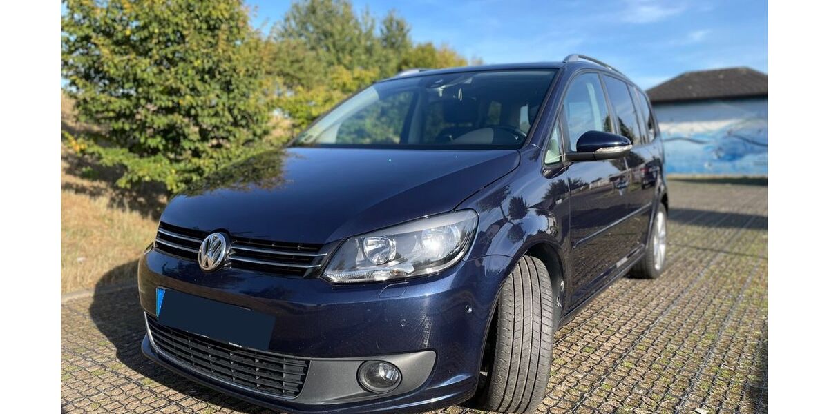 VW Touran 180.500 km 7.450 &euro; Bad Vilbel 61118