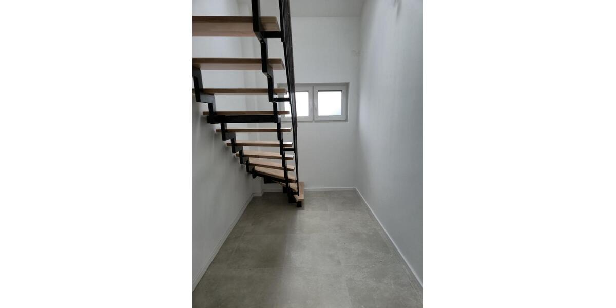 Maisonettenwohnung Rüsselsheim am Main - 5 Zimmer, 2.200&euro; | Angebot:23382817