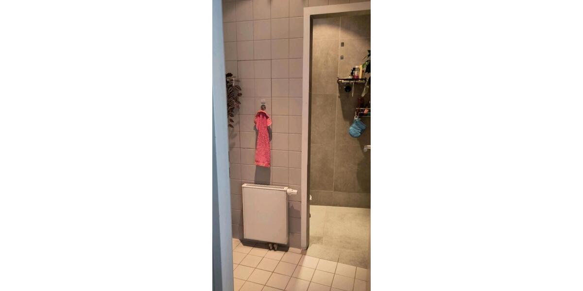 Erdgeschoßwohnung Darmstadt - 8 Zimmer, 17 m&sup2;, 650&euro; | Angebot:25958701