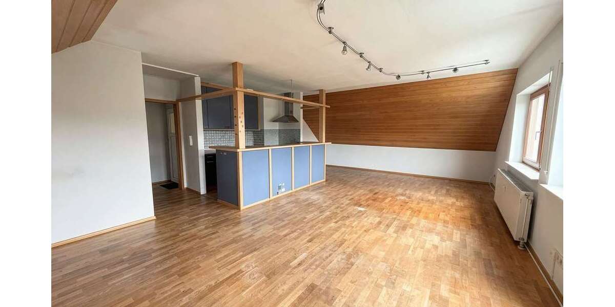 Schöne Doppelhaushälfte in Wehrheim mit zwei Wohnungen, Garten & Garage - Doppelhaushälfte Wehrheim | Angebot:27271153