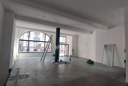 Einzelhandel in Frankfurt am Main 3.000 € 103 m² zimmer