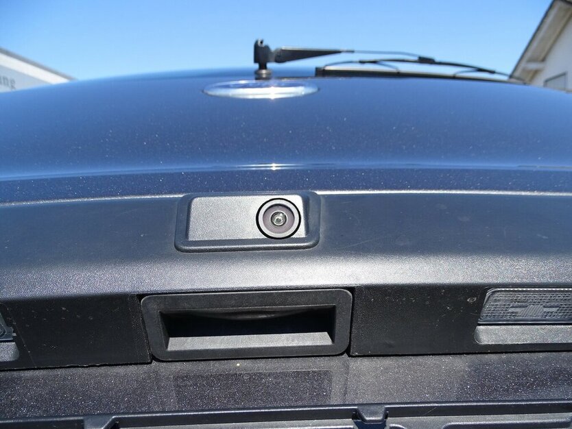 Ford Transit Custom 2,0l TDCi 320 L2 Trend Klimaauto., 119.086 km 23.890 € Rodgau 63110