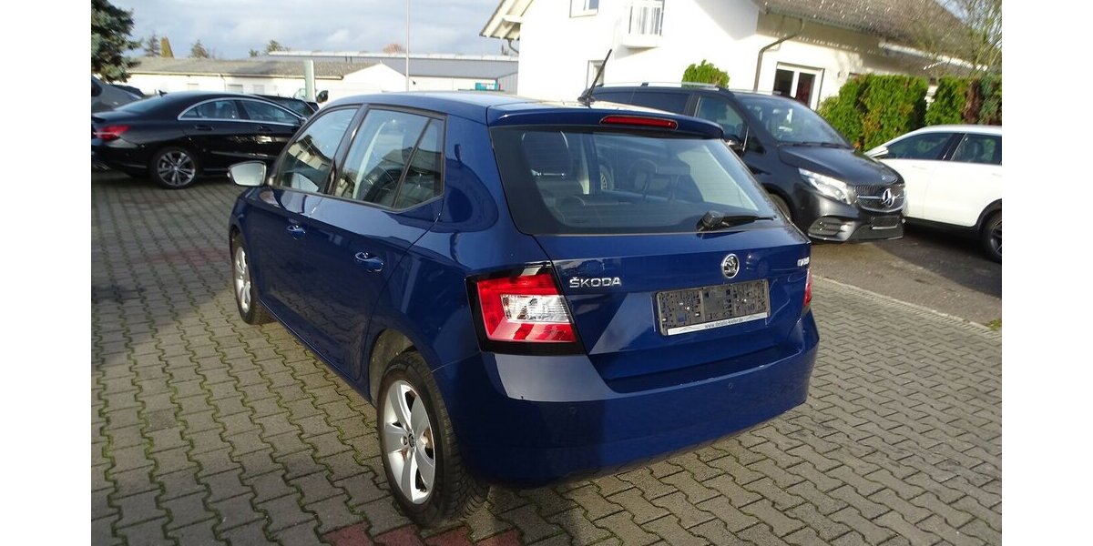 Skoda Fabia 1,2l TSI Style, DSG, Klima, Sitzheizung 44.854 km 11.690 &euro; Rodgau 63110