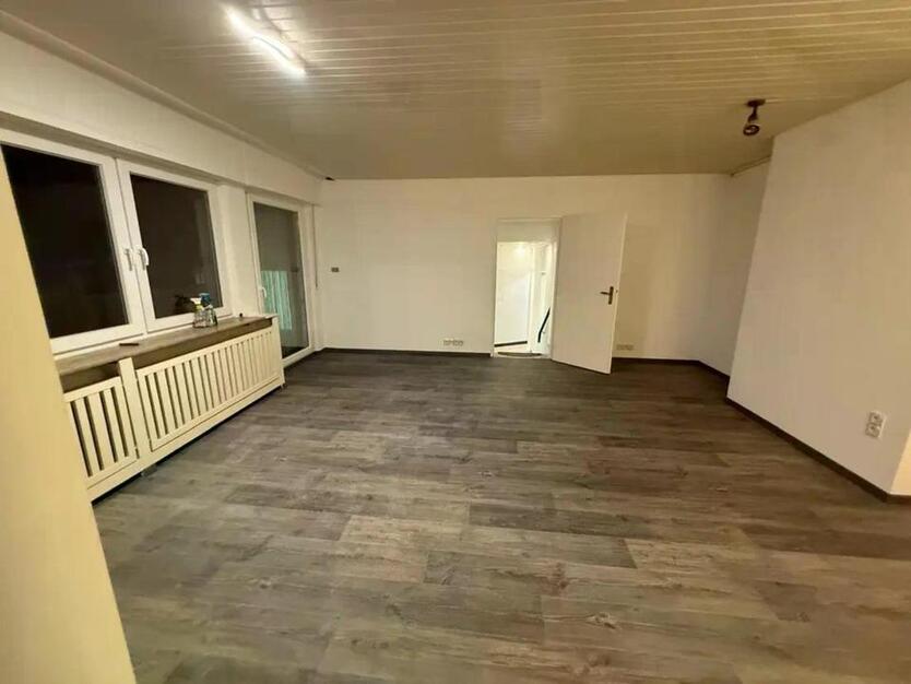 Stilvolle, neuwertige 3-Zimmer-Wohnung mit Terrasse in Schaafheim