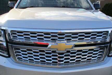 Chevrolet Suburban 181.500 km 29.990 &euro; Mörfelden-Walldorf 64546