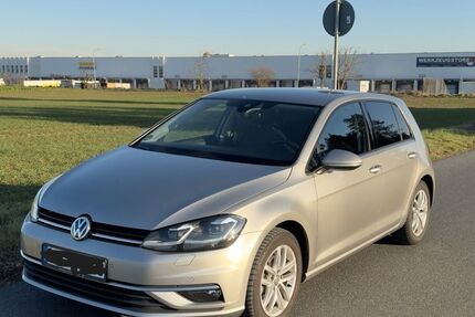 VW Golf 160.000 km 14.999 &euro; Flörsheim am Main 65439
