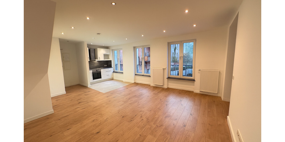 2-Zimmer Loft mitten In Bornheim - ruhiges Hinterhaus - EBK 2 zimmer