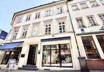 Haus zum Kaufen in Wiesbaden 900.000 € 231 m²