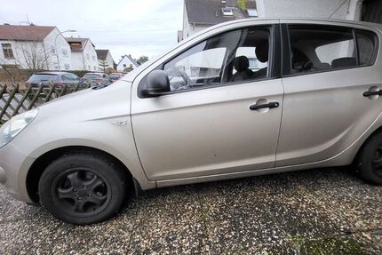 Hyundai i20 132.000 km 2.700 &euro; Rödermark 63322