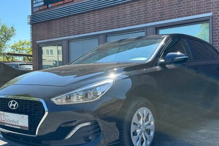 Hyundai i30 83.000 km 10.990 &euro; Rüsselsheim am Main 65428