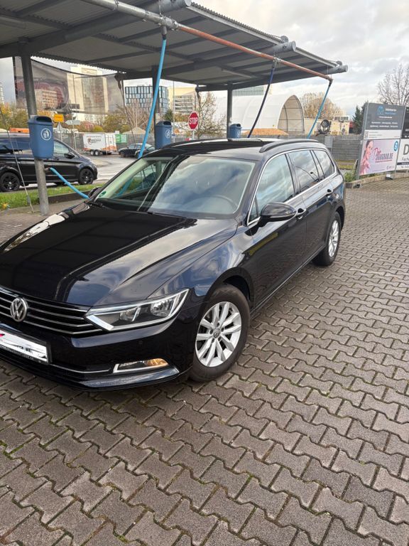 VW Passat 175.000 km 14.400 € Frankfurt am Main 60486