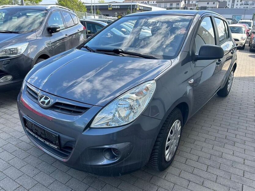 i20