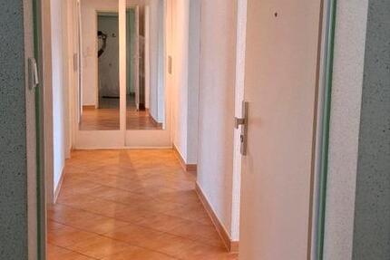 3 Zimmer Wohnung mit Balkon in Frankfurt am Main 3 zimmer